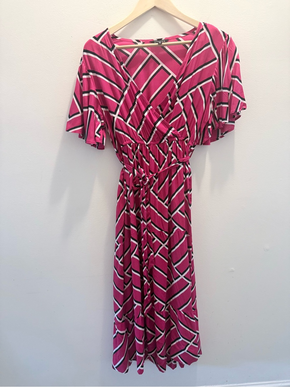 Cassee’s Flutter-Sleeve Pink Geometric Tie-Waist Maxi Dress